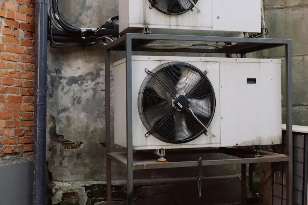 What Are the Best Garage Climate Control and Air Conditioning Solutions for Homeowners?