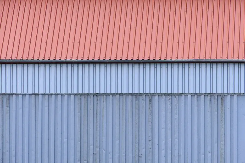 Asphalt or Metal: Which Roof Is Right for Your Garage?